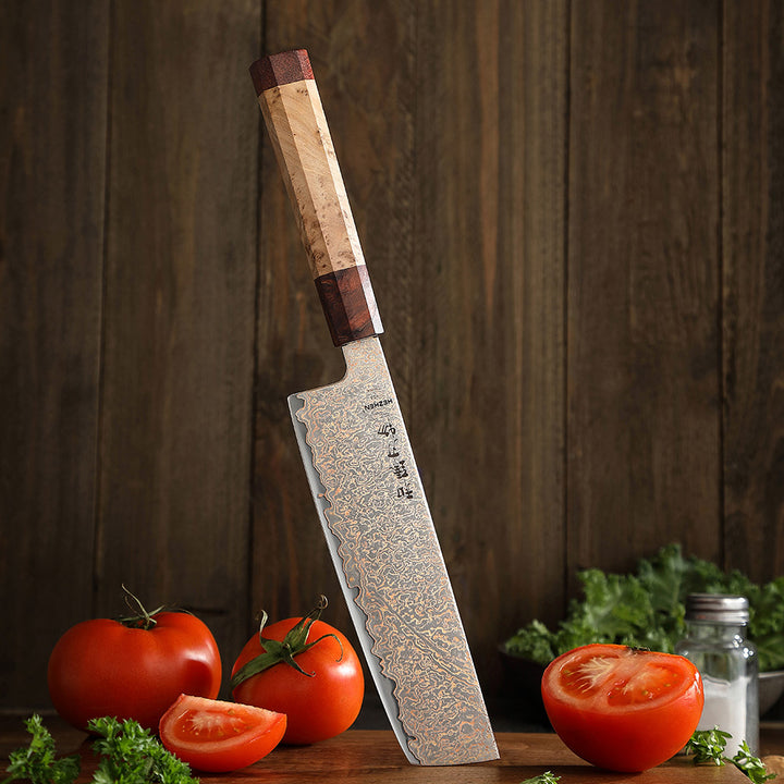 Hezhen X05C Retro nakiri mes rechtop tussen tomaten