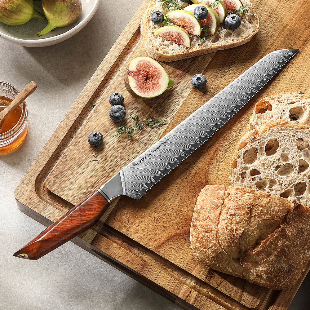 X03 Xing broodmes met gesneden brood en fruit