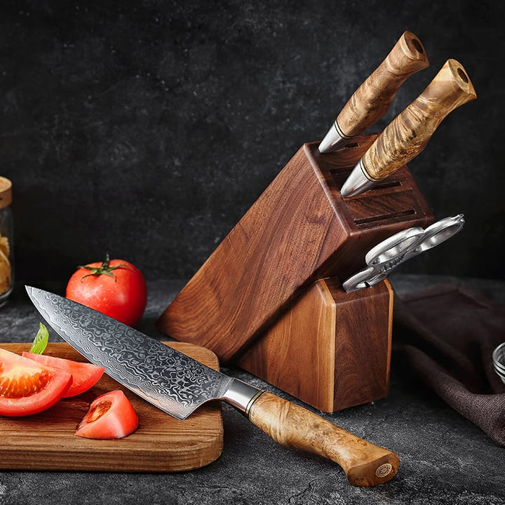 Hezhen B30 Master messenset met blok, koksmes naast tomaten