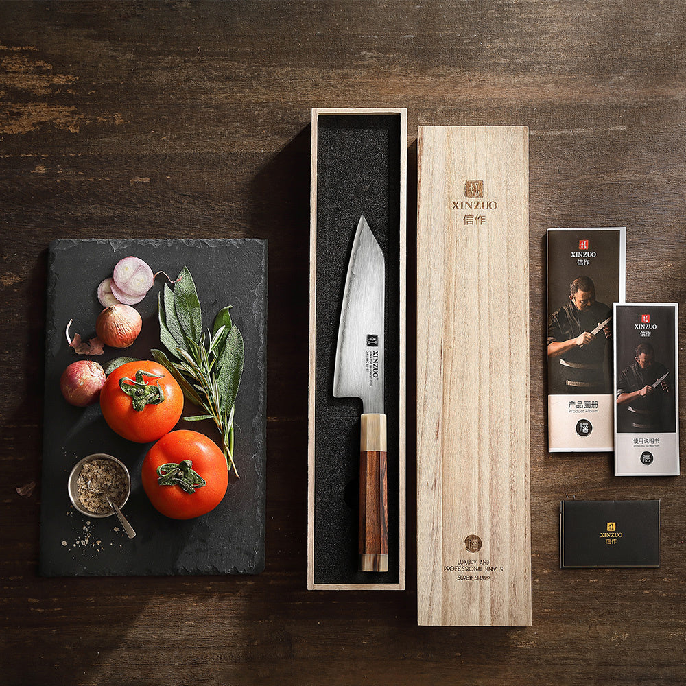 XinZuo X05Z Zhen koksmes naast tomaten en kruiden in de houten doos