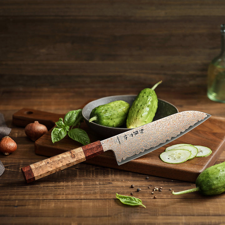 Hezhen X05C Retro santokumes naast komkommers en basilicum
