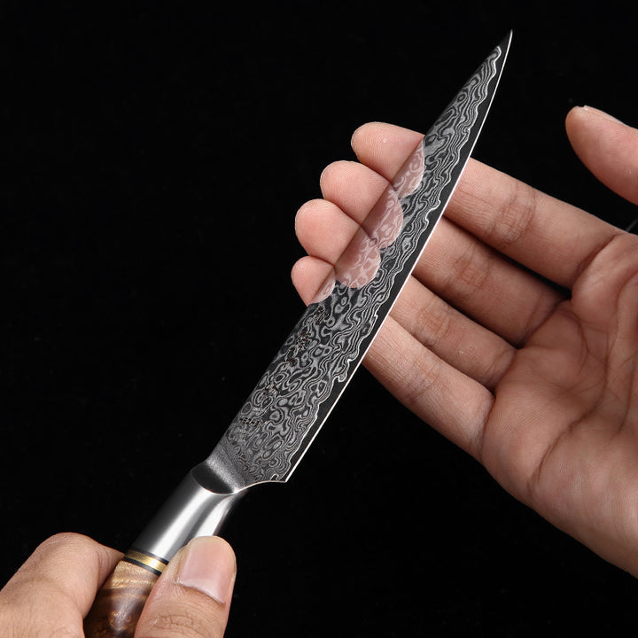 Hezhen B30 Master groentemes in een hand