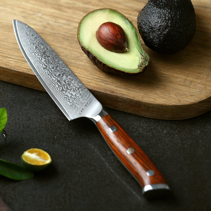 XinZuo B13R Yu groentemes op een plank met avocado