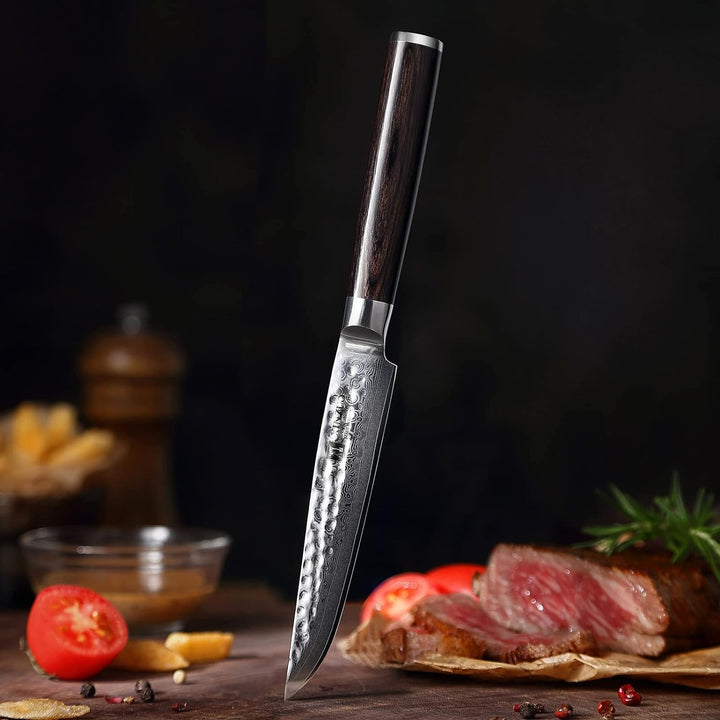 B1H He steakmes met houten handvat en gesneden vlees