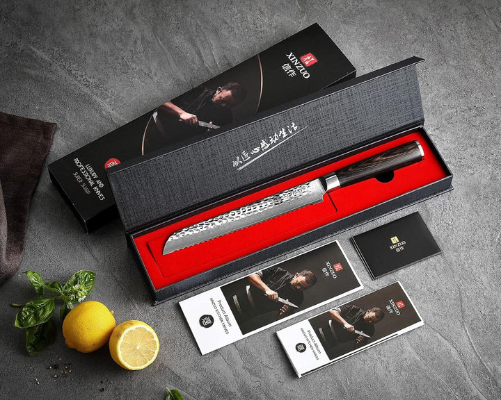 B1H He broodmes in de geschenkdoos met citroen en kruiden