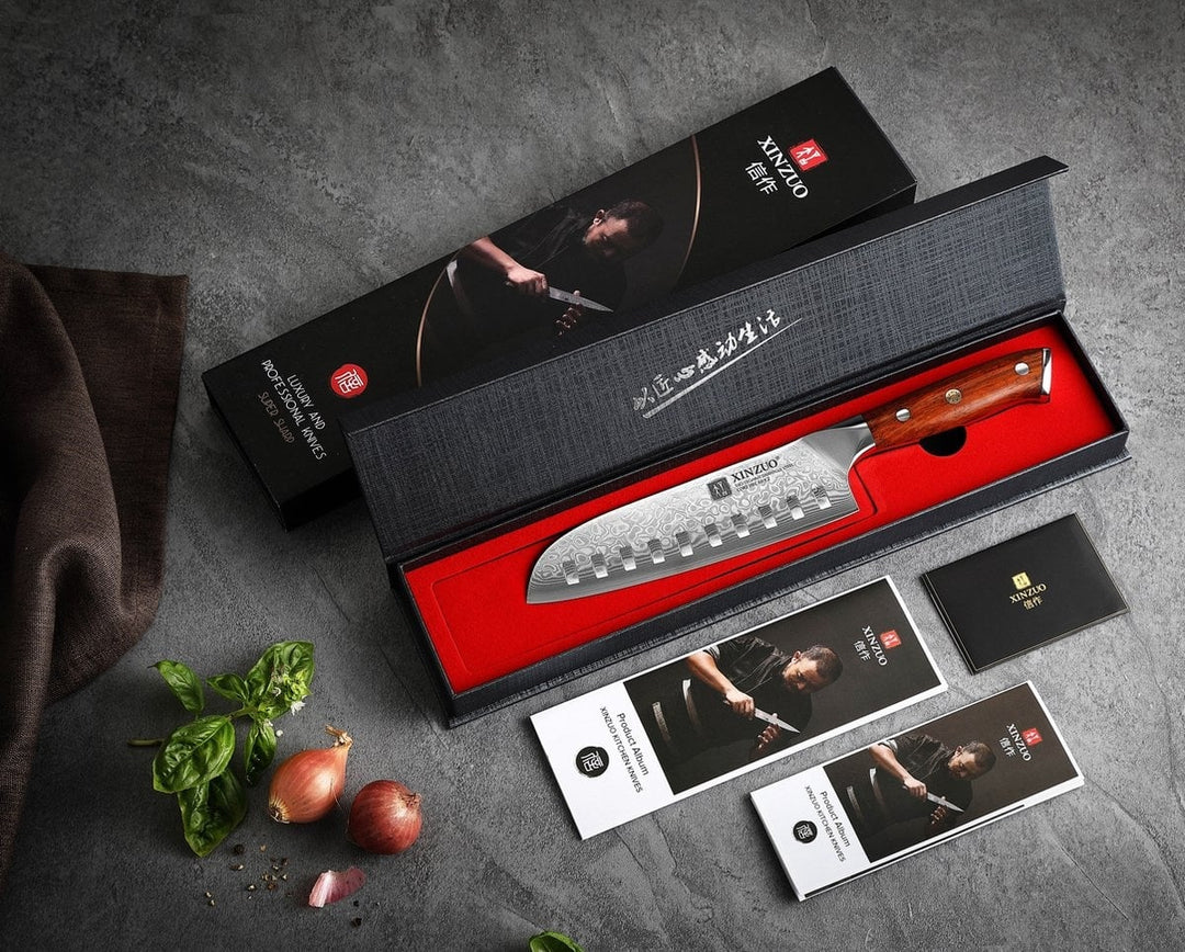 B13R Yu santokumes in de geschenkdoos met rode binnenkant
