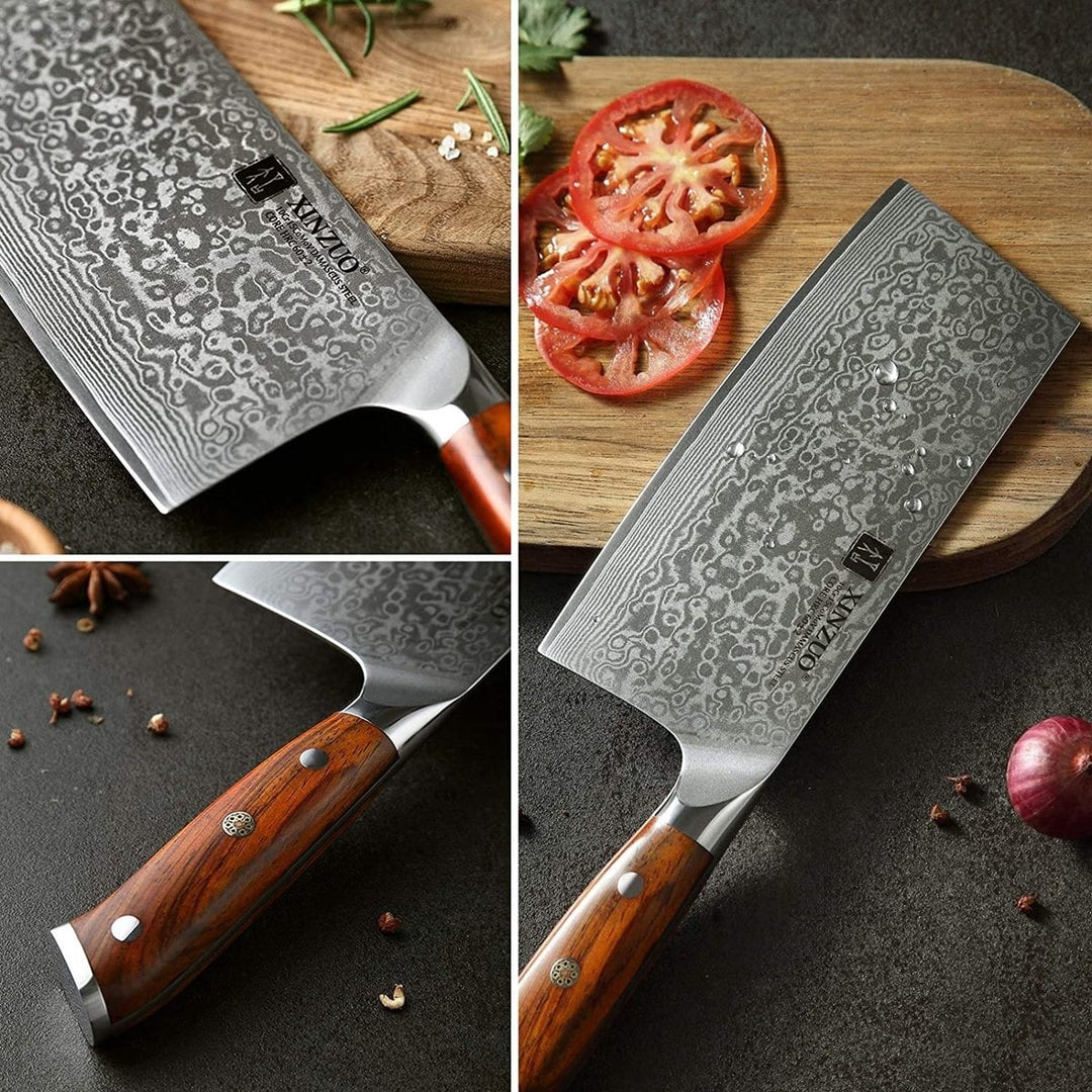 XinZuo B13R Yu cleaver op plank met tomaten en kruiden