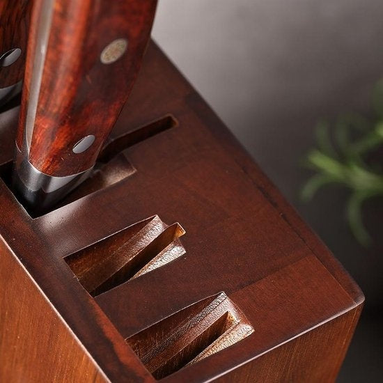 Detail van messenblok met messen