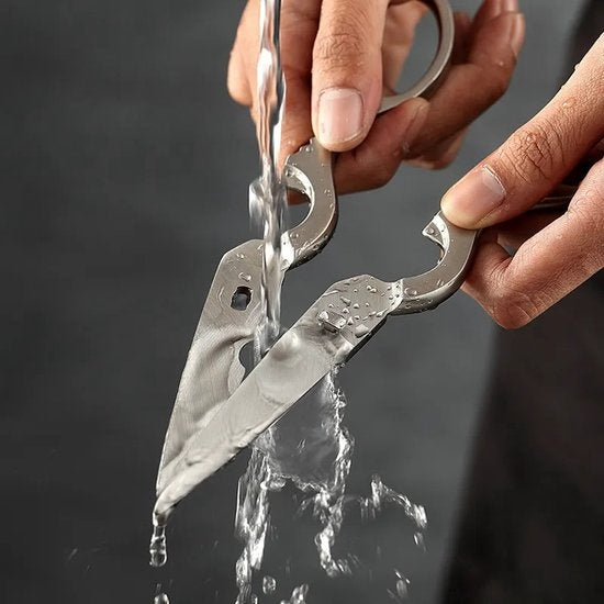 XinZuo S03 keukenschaar onder stromend water